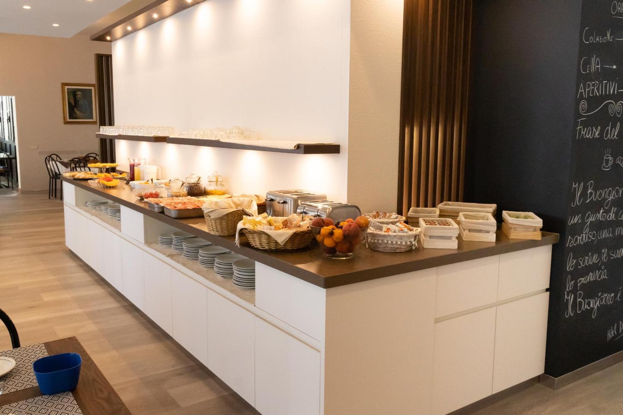 Hotel Dafne Punta Marina Ngoại thất bức ảnh